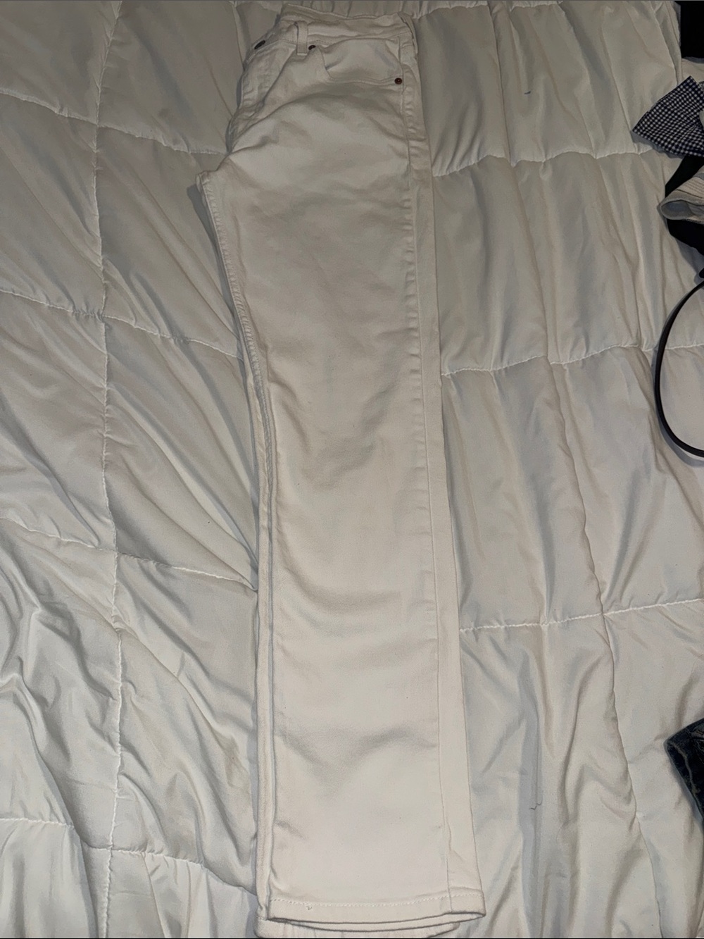 Levi's Cream Quilted Comforter Coverlet